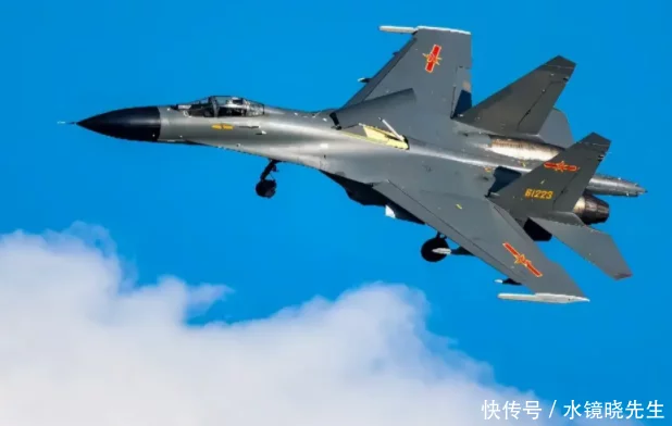 可掛載紅外成像空地導(dǎo)彈，殲11BG對(duì)地對(duì)海精確打擊，實(shí)力碾壓陣風(fēng)